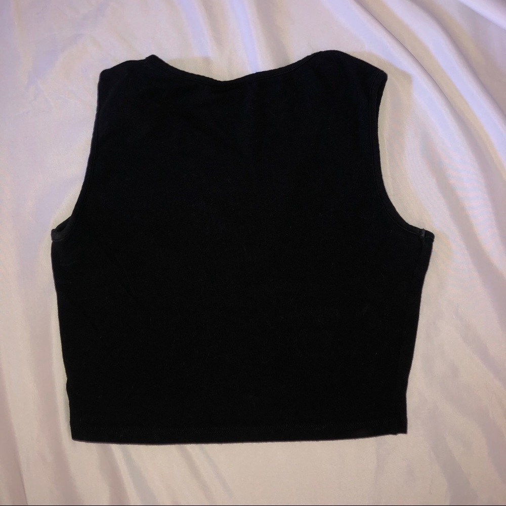 black crop top - Picture 2 of 2